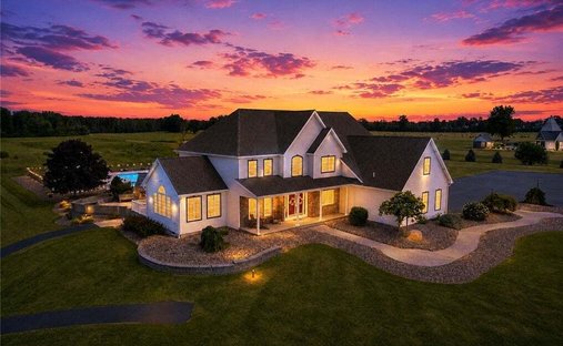 House in Clay, New York, United States 1