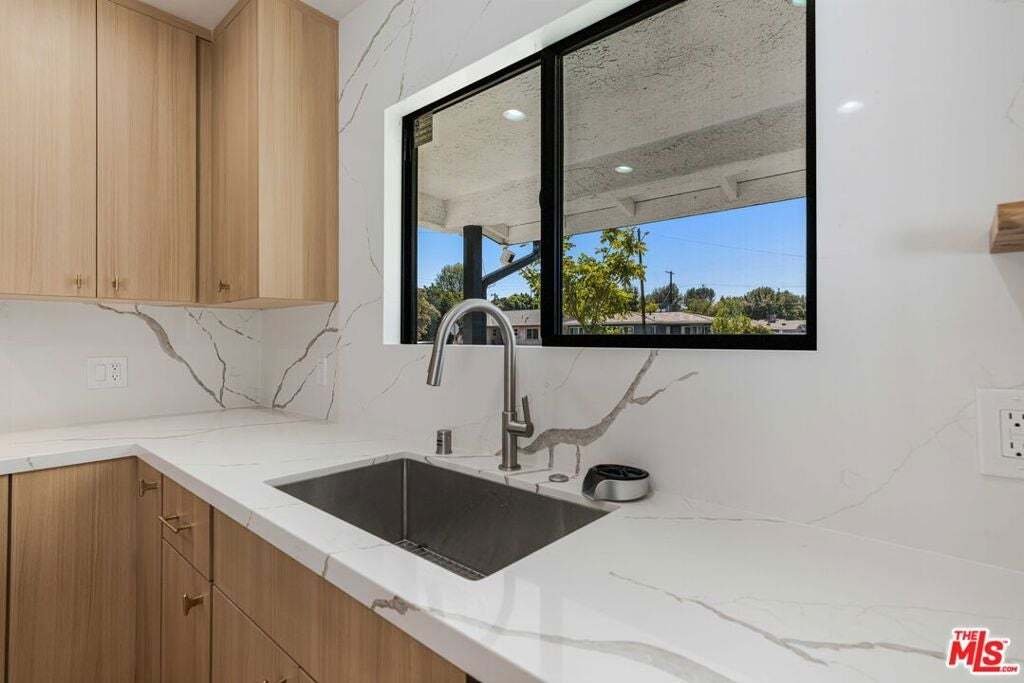 House in Los Angeles, California, United States 5 - 18629349
