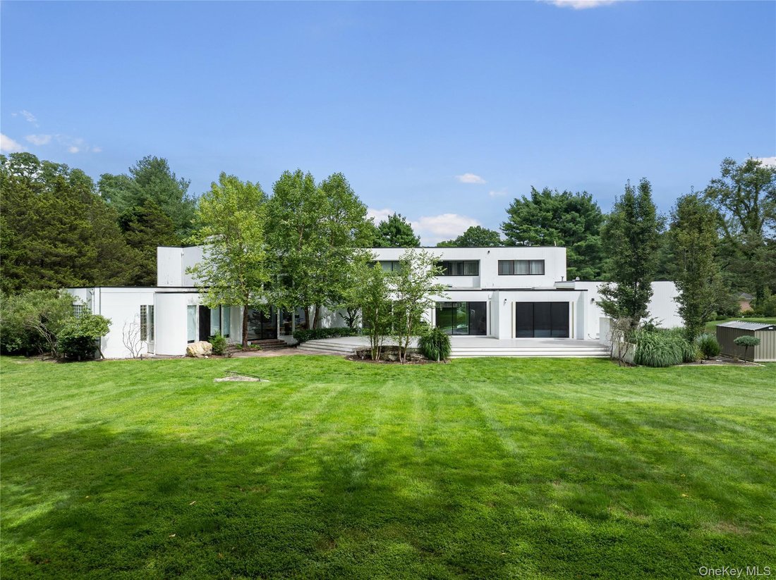 House in Laurel Hollow, New York, United States 3 - 18627672