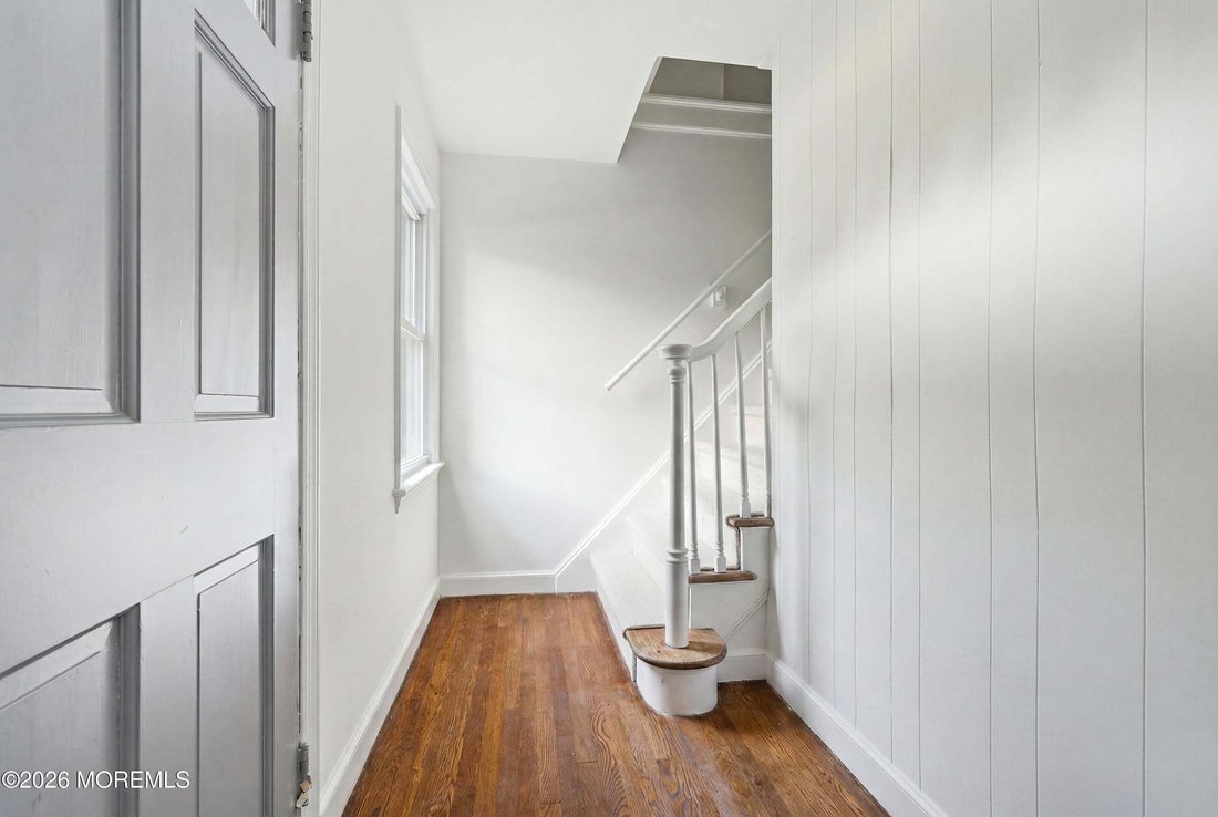 House in West Long Branch, New Jersey, United States 2 - 18629033