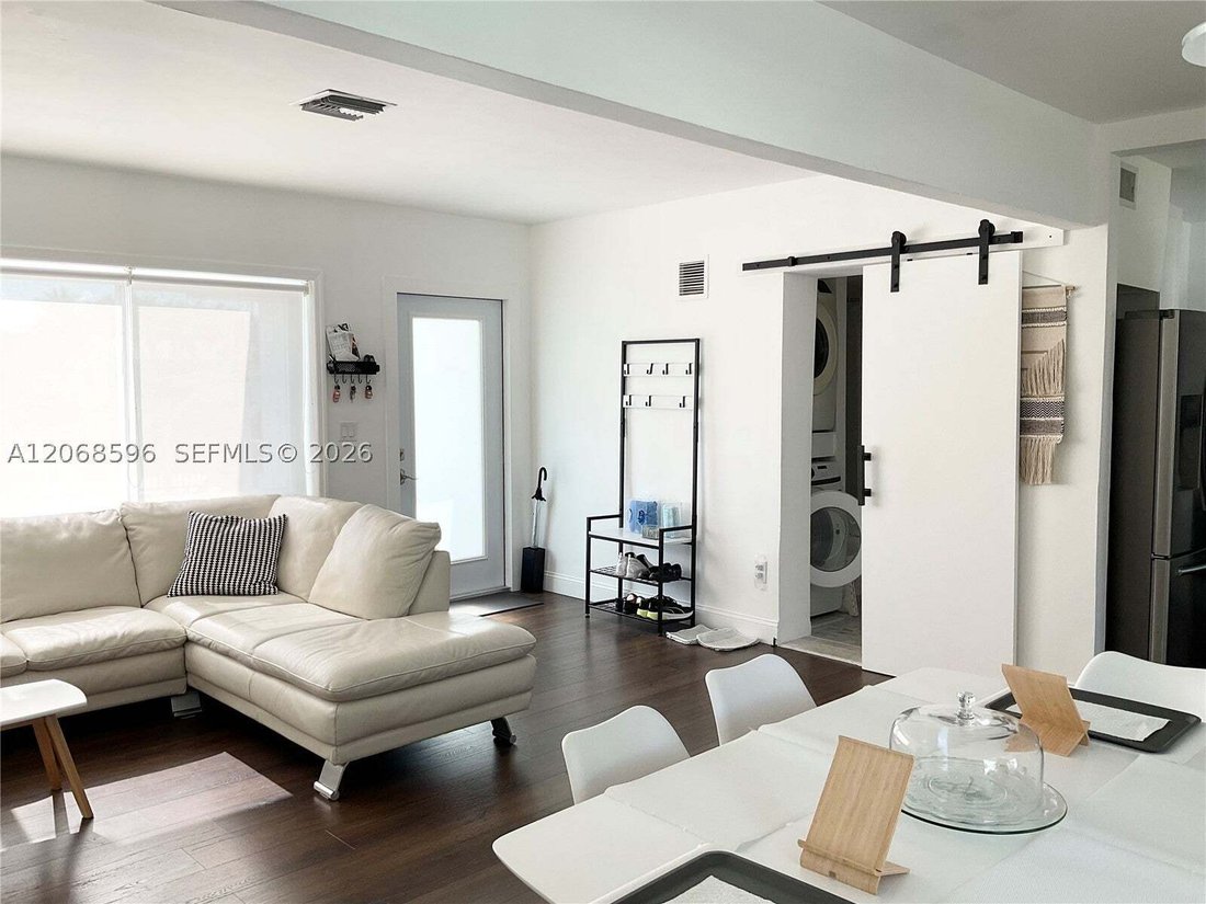 House in Miami, Florida, United States 5 - 18628360