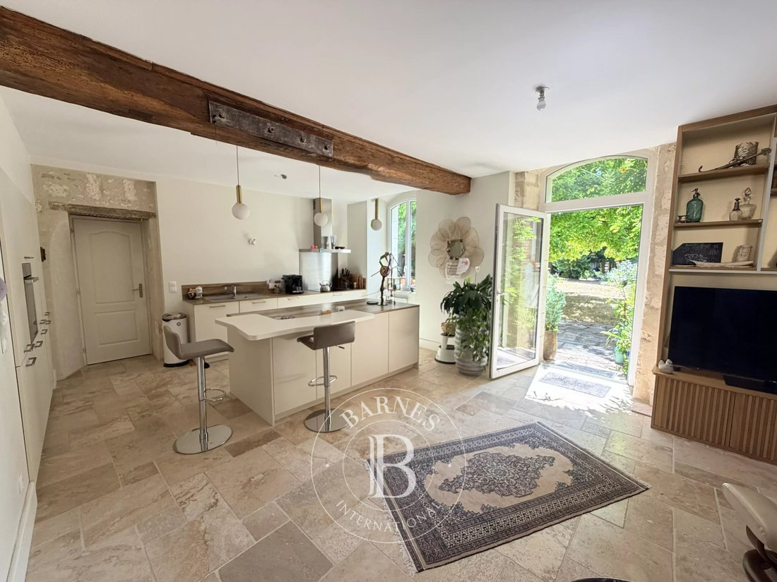 Townhouse in Bourges, Centre-Val de Loire, France 3 - 18626888