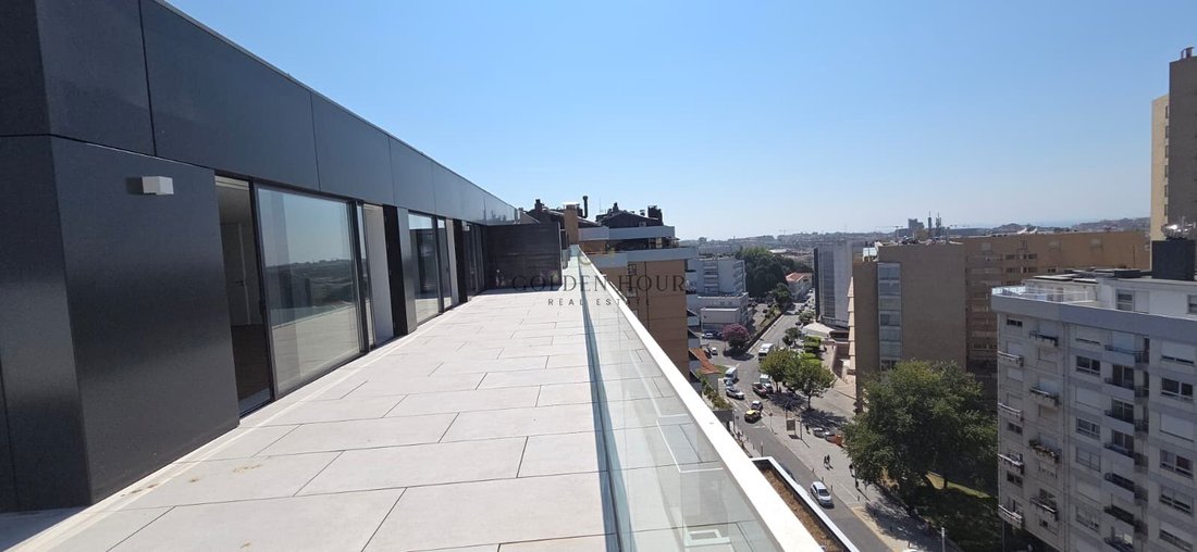 Apartment in Mafamude e Vilar do Paraiso, Porto District, Portugal 3 - 17383110