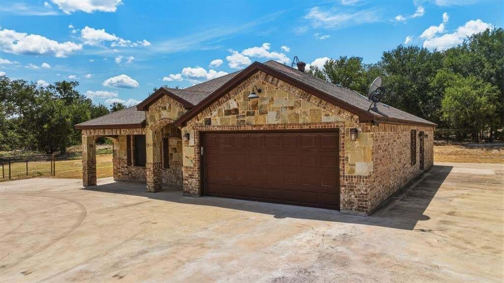 Farm Ranch in Weatherford, Texas, United States 4 - 18629337