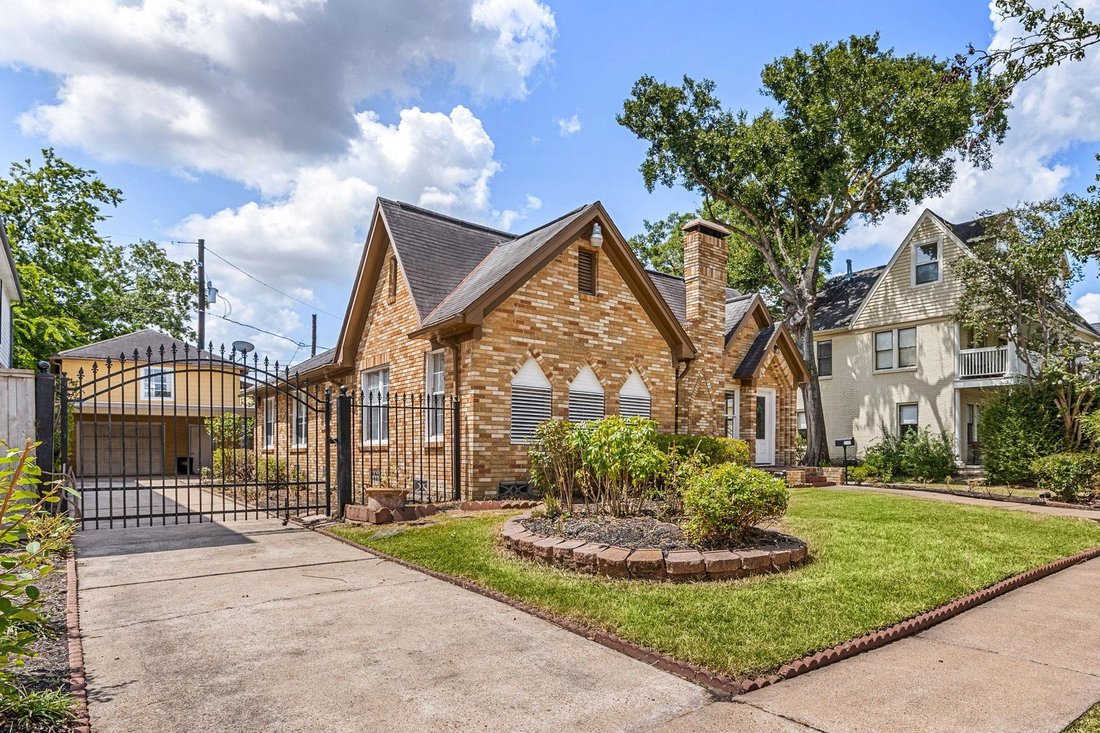 House in Houston, Texas, United States 3 - 18628795