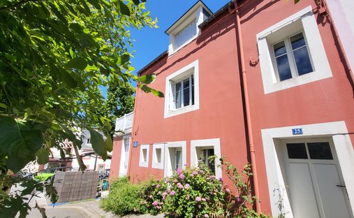 Villa in Sauzon, Brittany, France 1