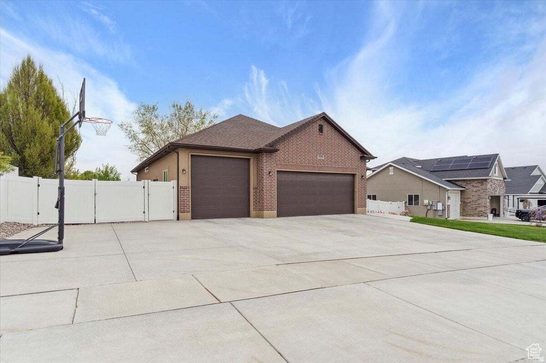 House in Layton, Utah, United States 2 - 18629440