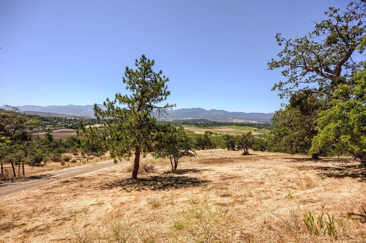 Land in Medford, Oregon, United States 5 - 17636827