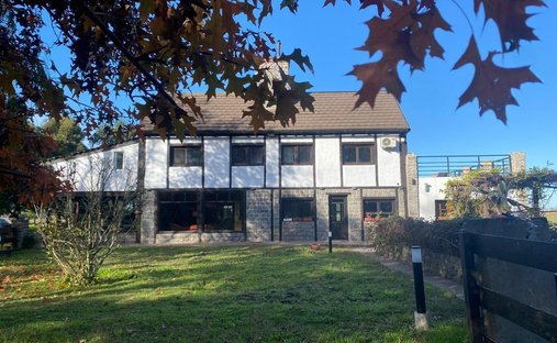 House in Castelli, Buenos Aires Province, Argentina 1