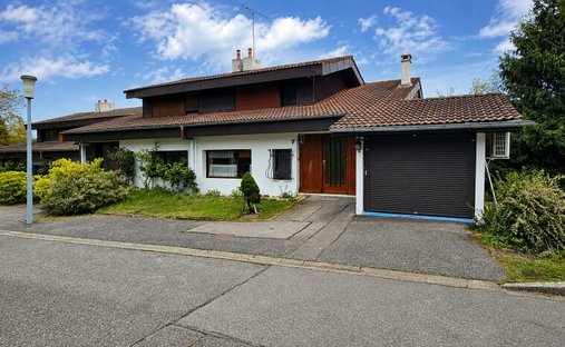 House in Sergy, Auvergne-Rhône-Alpes, France 1