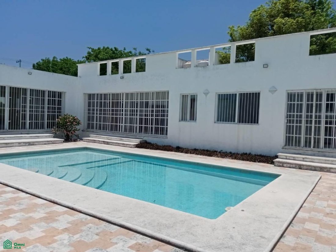 House in Cholul, Yucatan, Mexico 1 - 17101174