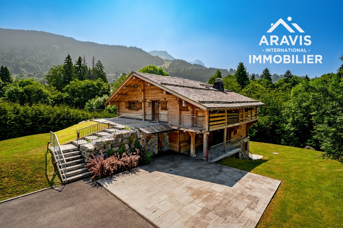 House in Arâches-la-Frasse, Auvergne-Rhône-Alpes, France 1 - 17730737