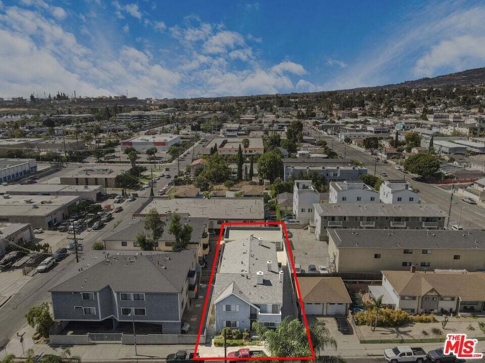 Los Angeles, California, United States 3 - 18629357