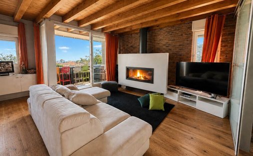 Penthouse in Desenzano Centro, Desenzano del Garda, Lombardy 1