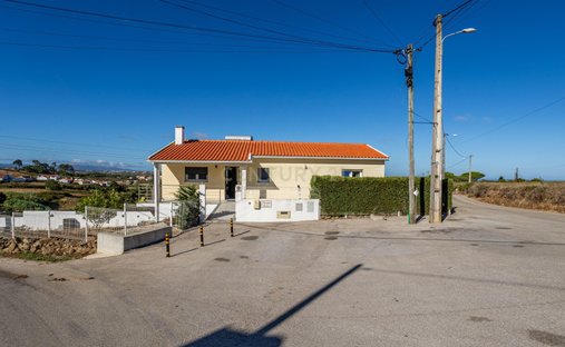 Villa in Mafra, Lisbon, Portugal 1