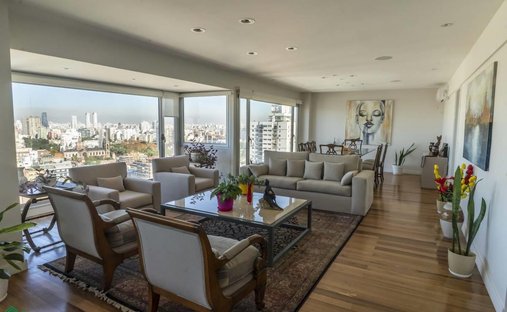 Condo in Buenos Aires, Buenos Aires, Argentina 1