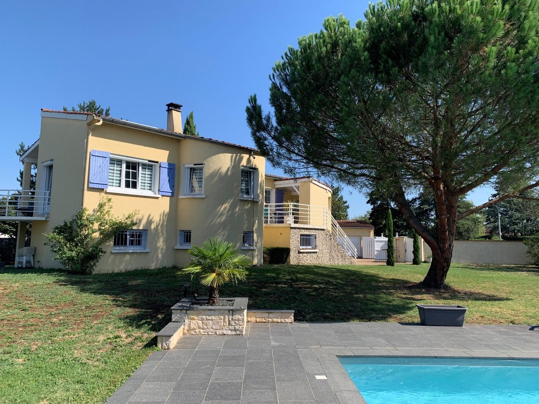 House in Bourg d'Andrezieux, Andrezieux-Boutheon, France 1 - 18630548
