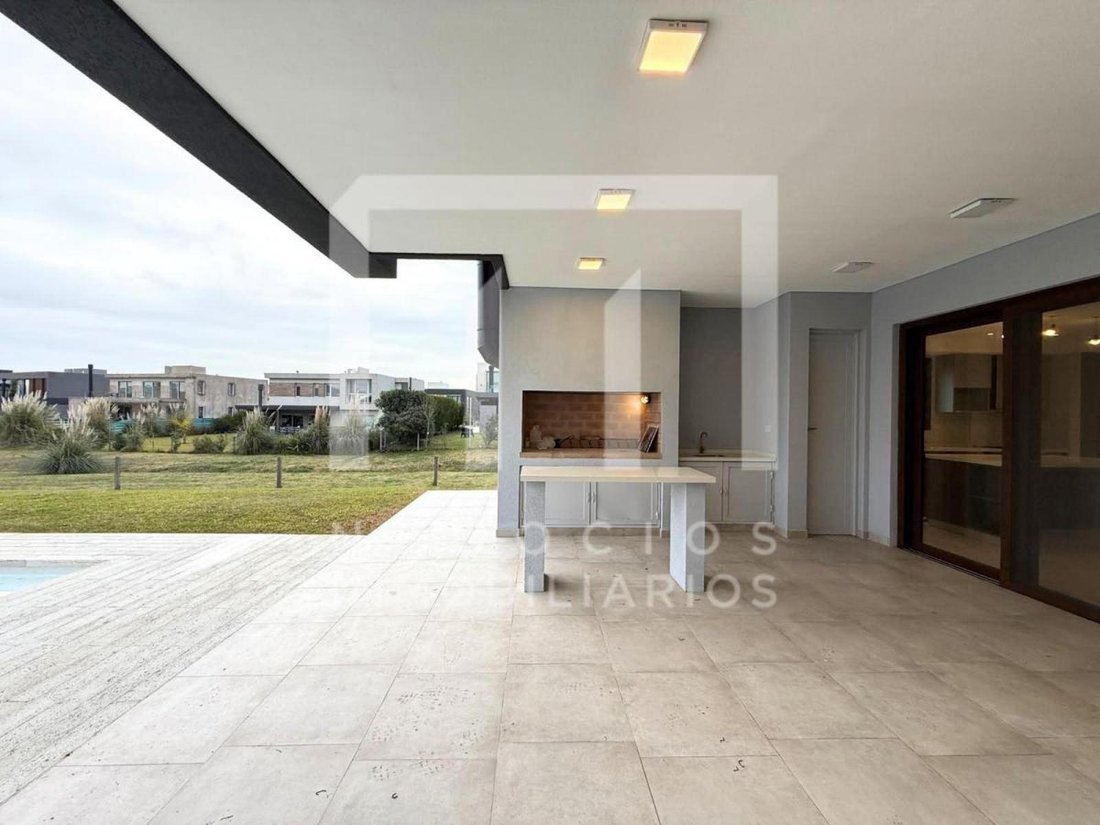 House in Canning, Buenos Aires, Argentina 5 - 18627123