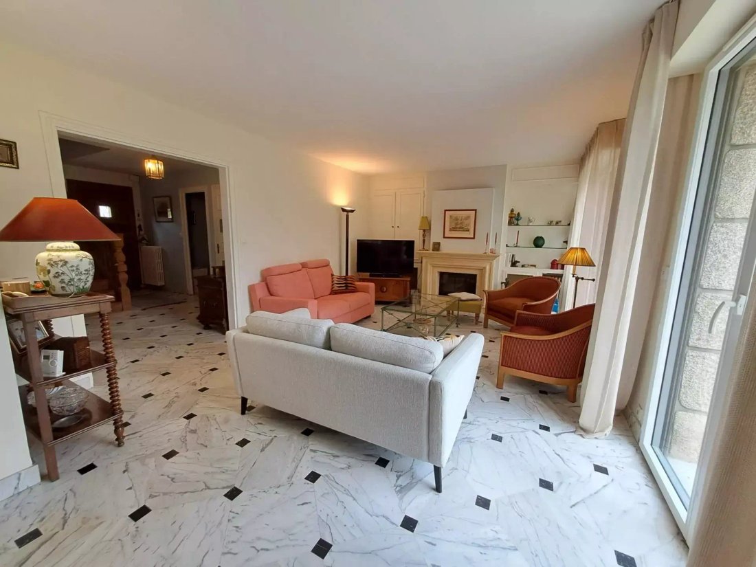 House in Zone Urbaine, Arradon, France 2 - 17748943