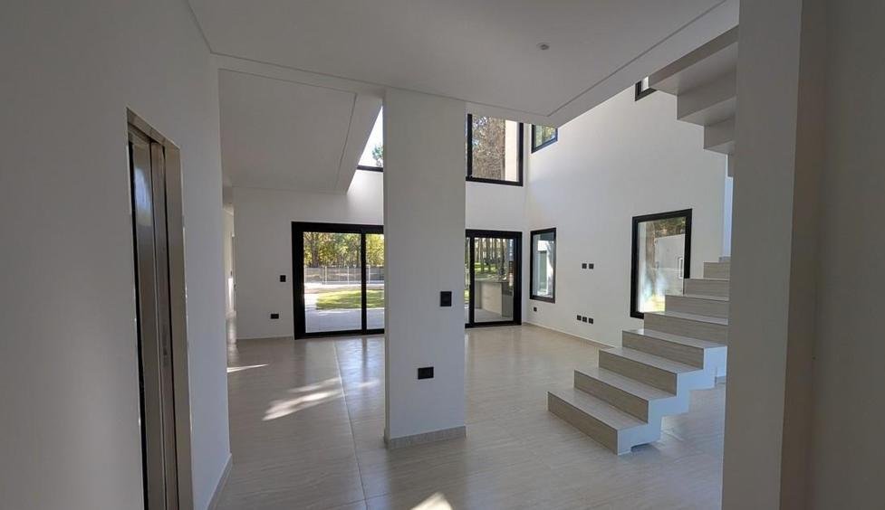 House in Pinamar, Buenos Aires Province, Argentina 4 - 18627064