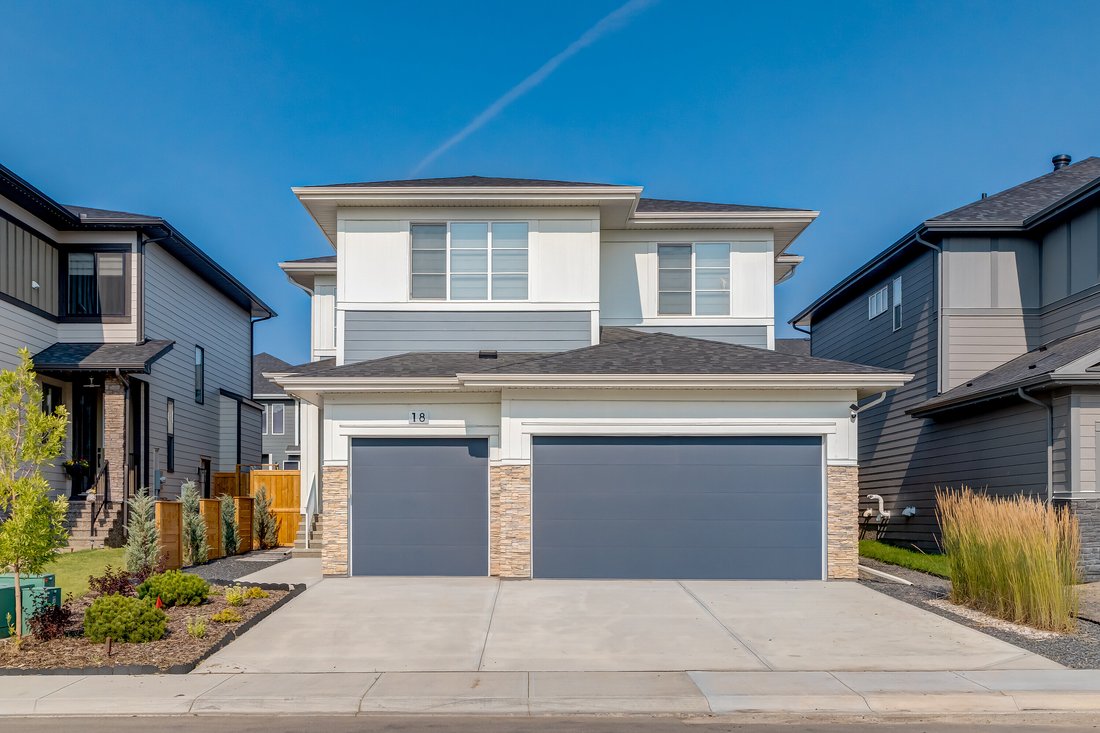 House in Chestermere, Alberta, Canada 1 - 18627577