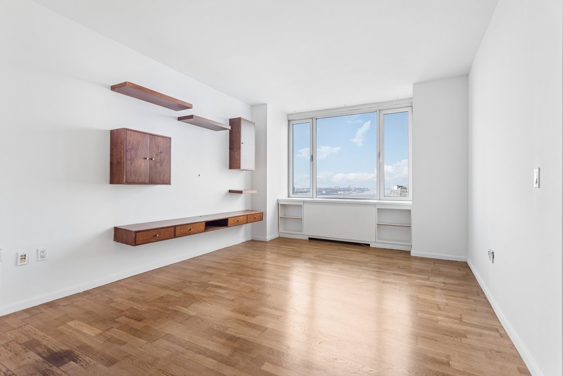 Condo in New York, New York, United States 3 - 18629668