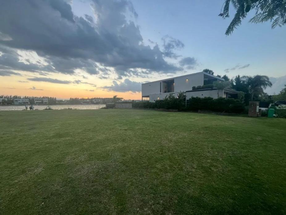 Land in Tigre, Buenos Aires Province, Argentina 3 - 18626114