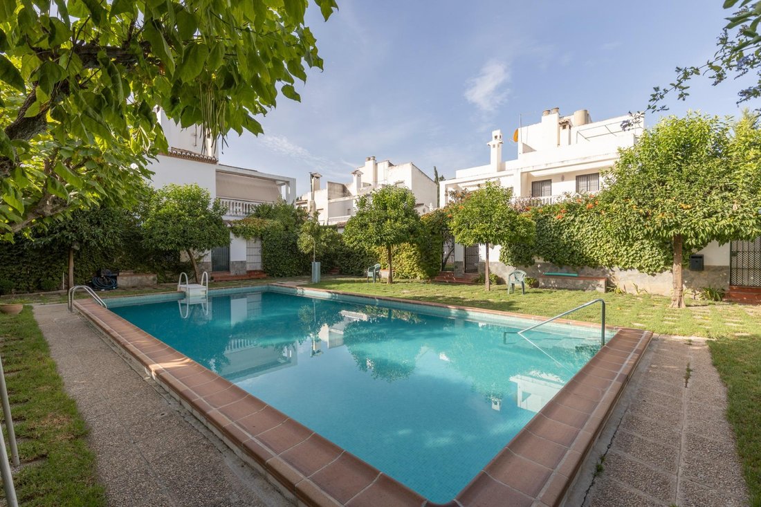 Genil, Granada, Spain 4 - 18629633