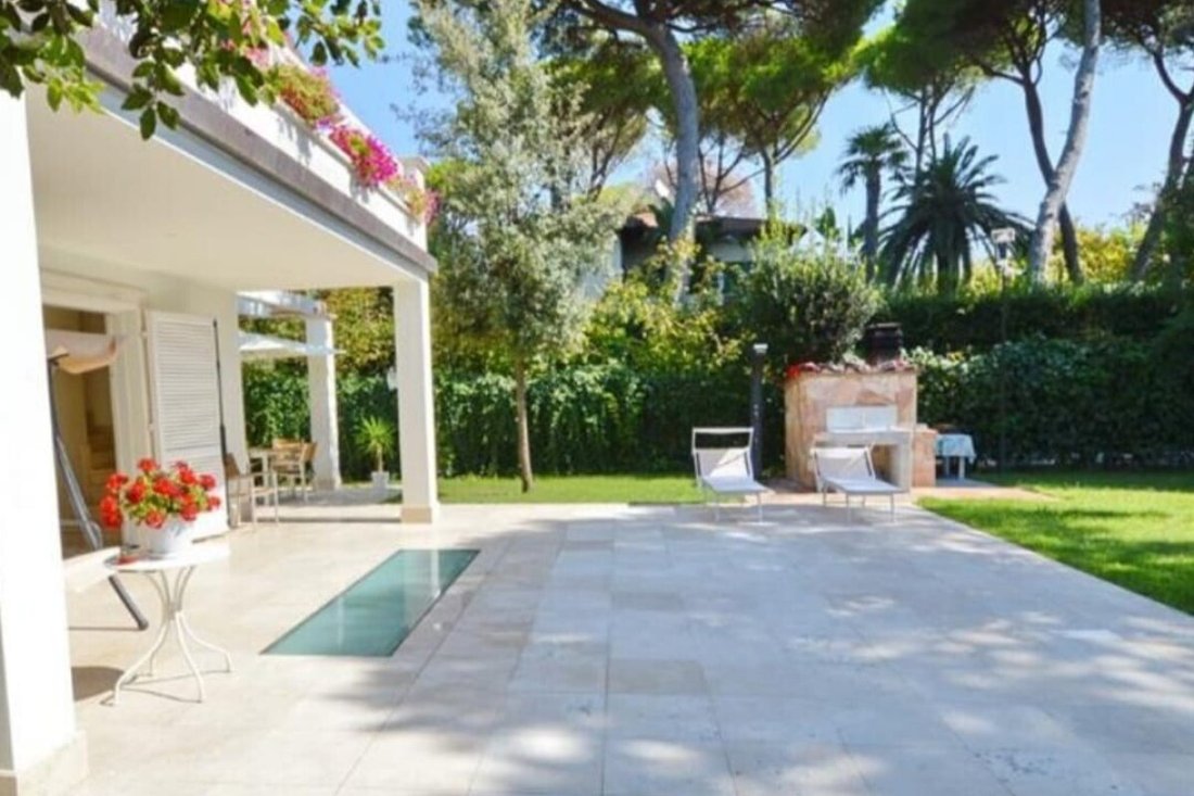 Villa in Center, Forte dei Marmi, Tuscany 4 - 18628045