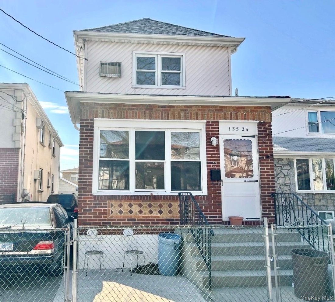 House in New York, New York, United States 1 - 18629258