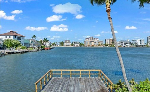 Land in Naples, Florida, United States 1
