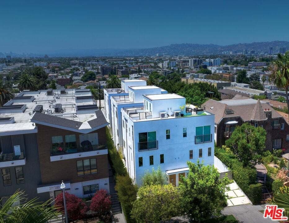 Los Angeles, California, United States 2 - 18629364