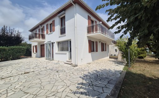 House in Vaux-sur-Mer, Nouvelle-Aquitaine, France 1