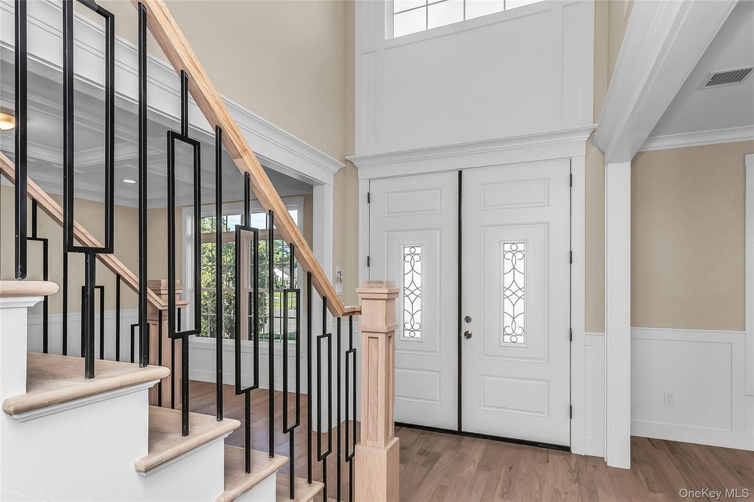 House in Syosset, New York, United States 3 - 17966980