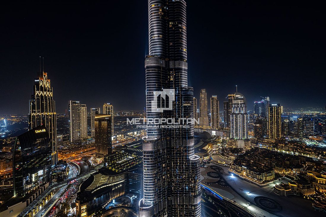 Apartment in Burj Khalifa Lake, Downtown Dubai, Dubai 1 - 18627350