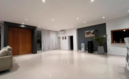 House in Tristán Suárez, Buenos Aires Province, Argentina 1