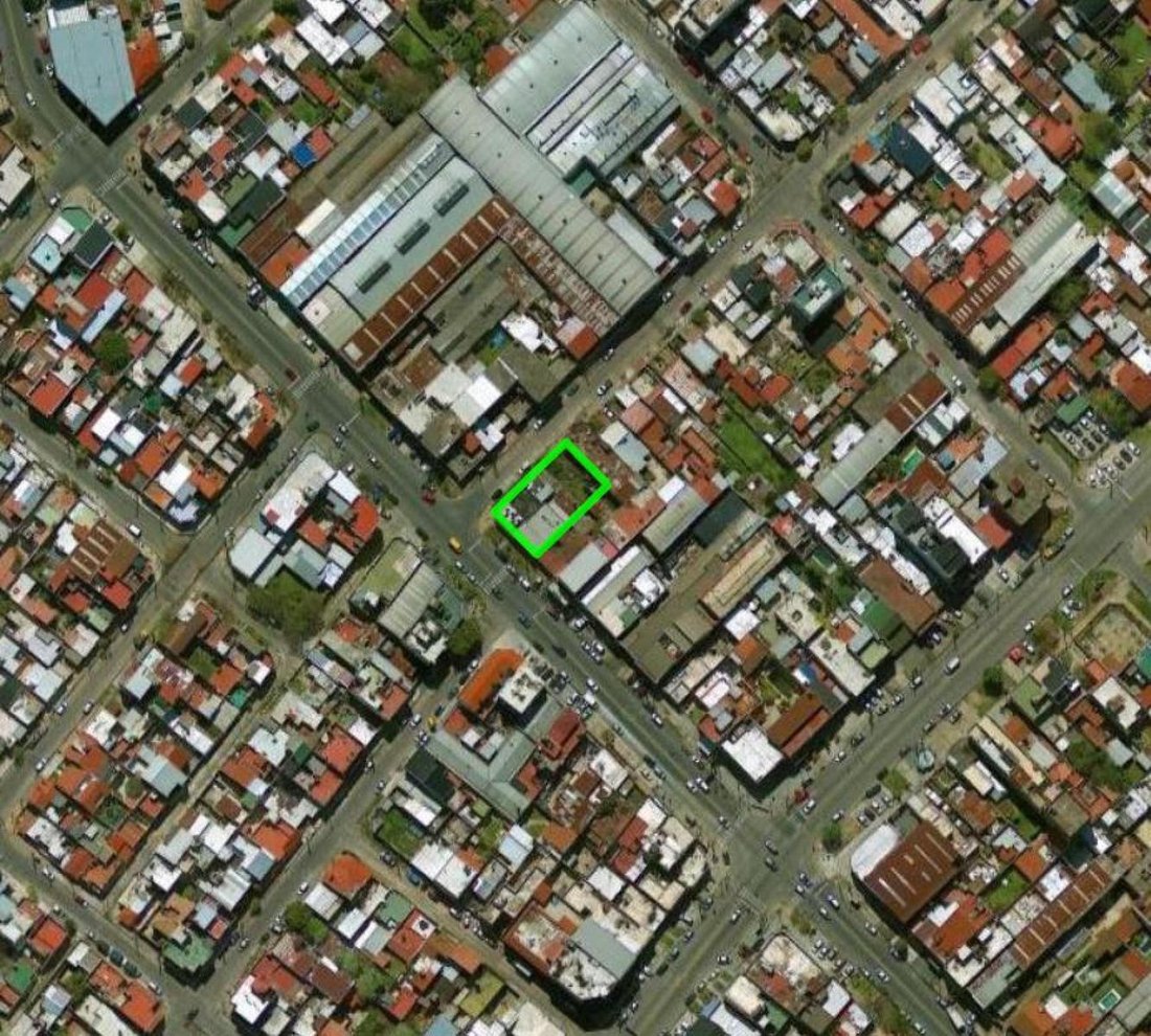 Land in Lanús, Buenos Aires Province, Argentina 3 - 18627121