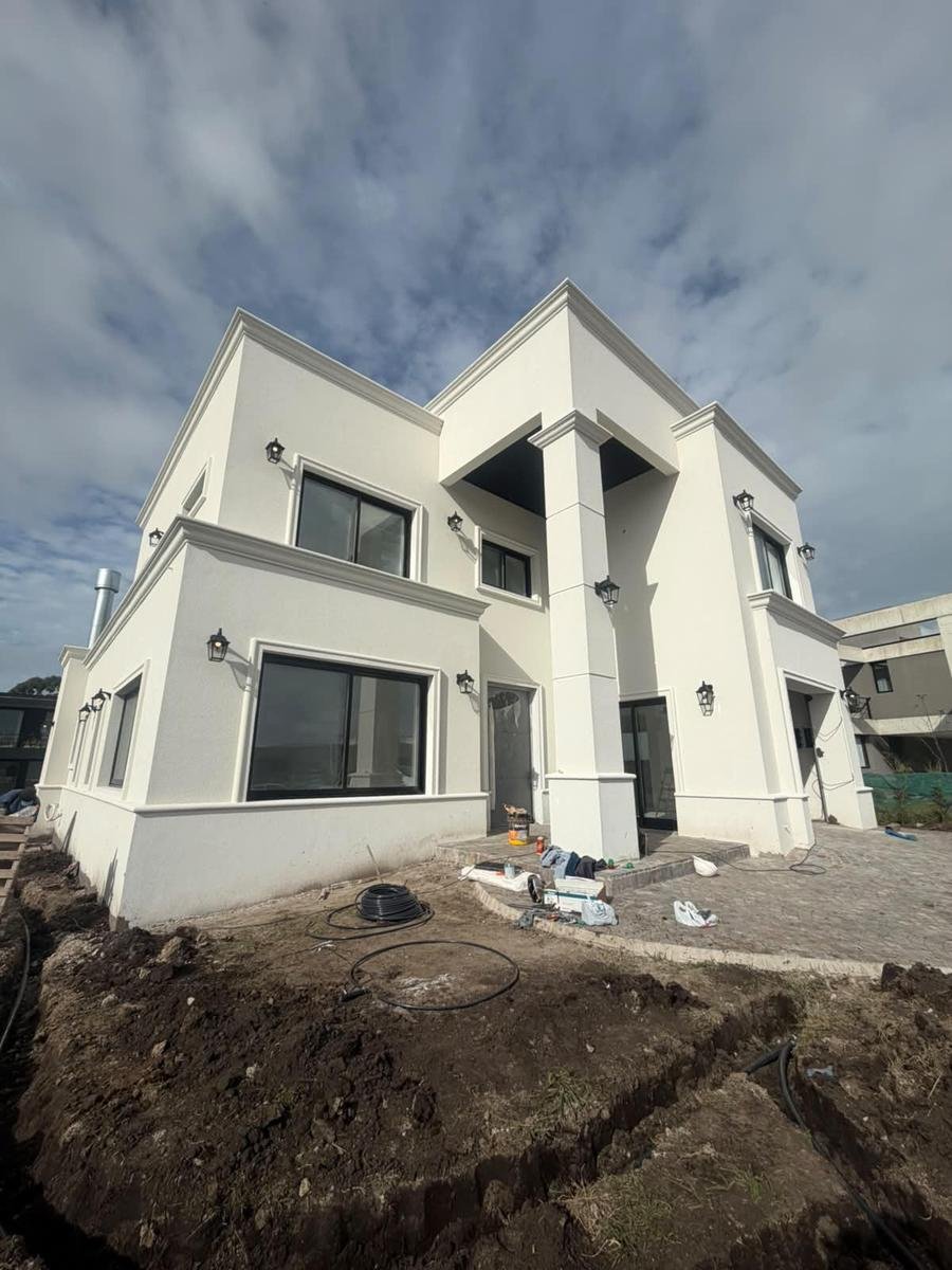 House in Mar del Plata, Buenos Aires Province, Argentina 4 - 18627002