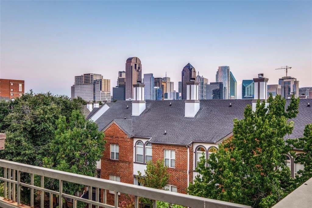 Condo in Dallas, Texas, United States 3 - 18629288
