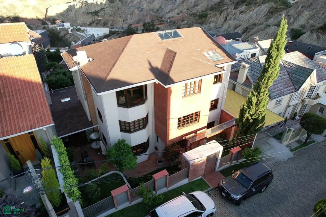 Townhouse in La Paz, La Paz Department, Bolivia 1 - 18422082