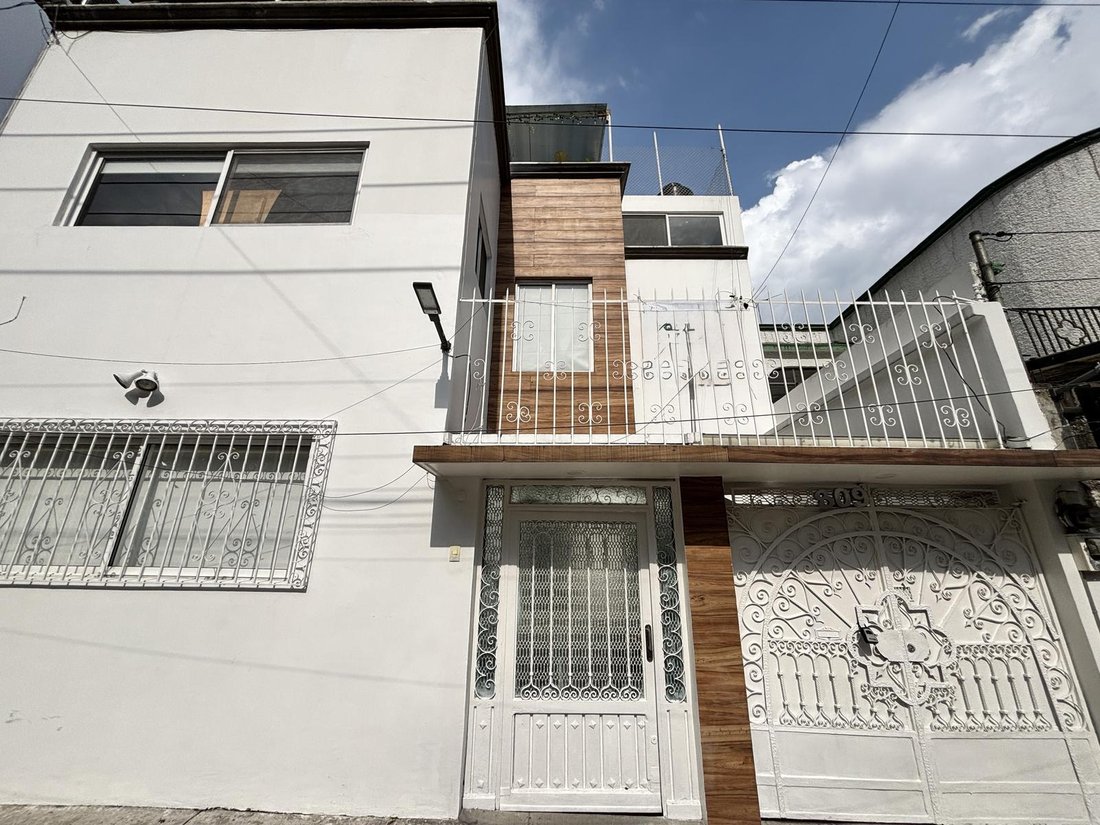 House in Mexico City, Mexico City, Mexico 1 - 18627738