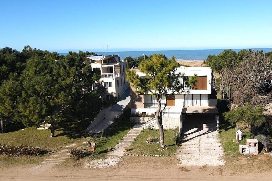 House in Pinamar, Buenos Aires Province, Argentina 1 - 18627036