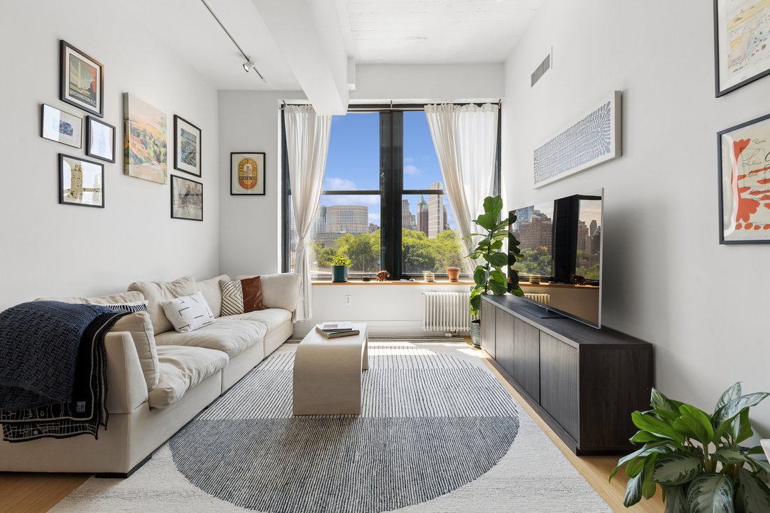 Condo in New York, New York, United States 4 - 18629665