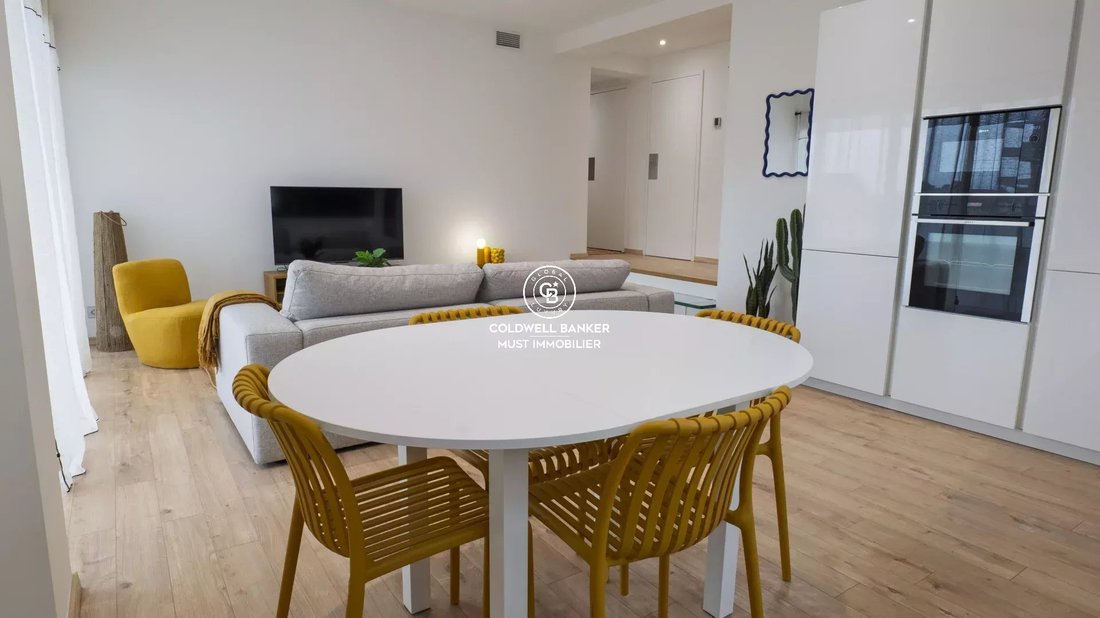 Apartment in France 2 - 18624895