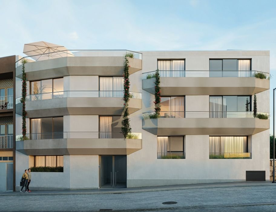 Apartment in Lordelo do Ouro e Massarelos, Porto District, Portugal 1 - 18629885