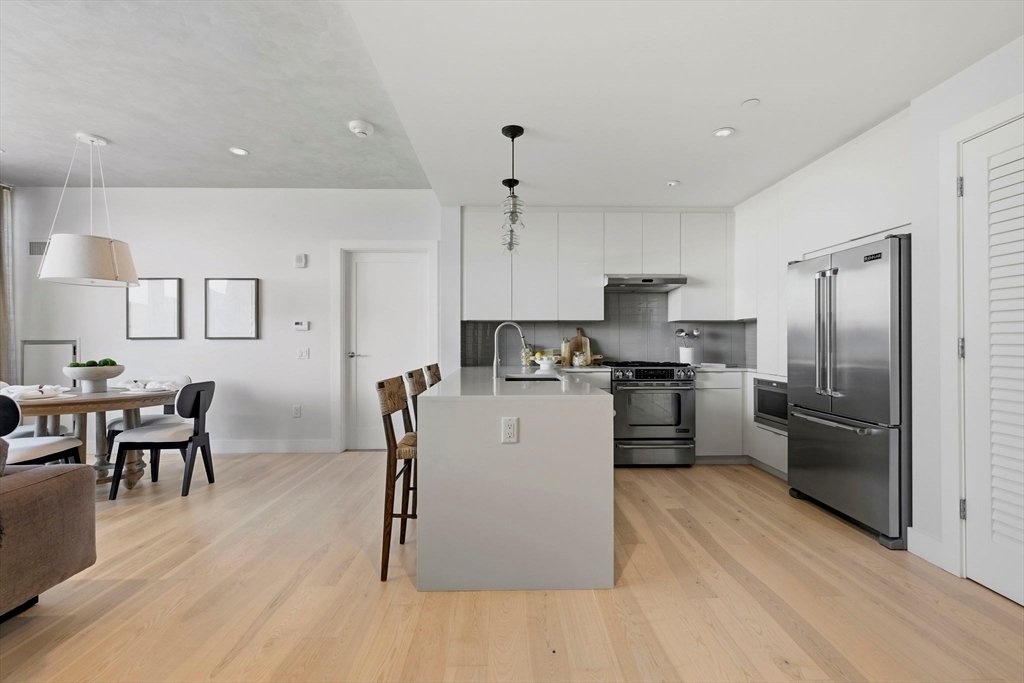 Condo in Boston, Massachusetts, United States 5 - 18629641