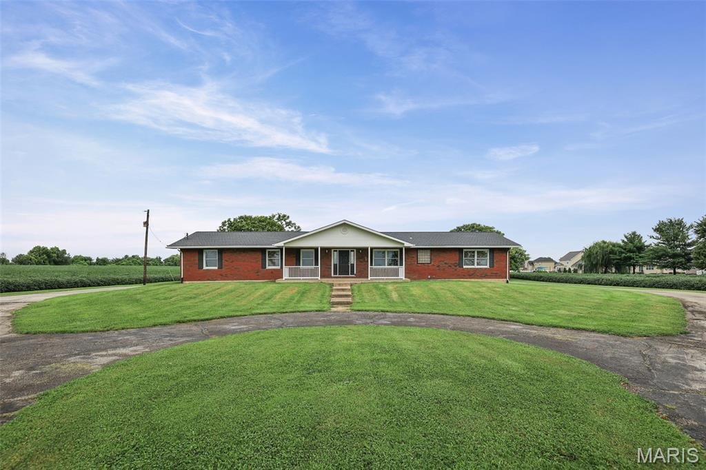 House in Maryville, Illinois, United States 3 - 18628269