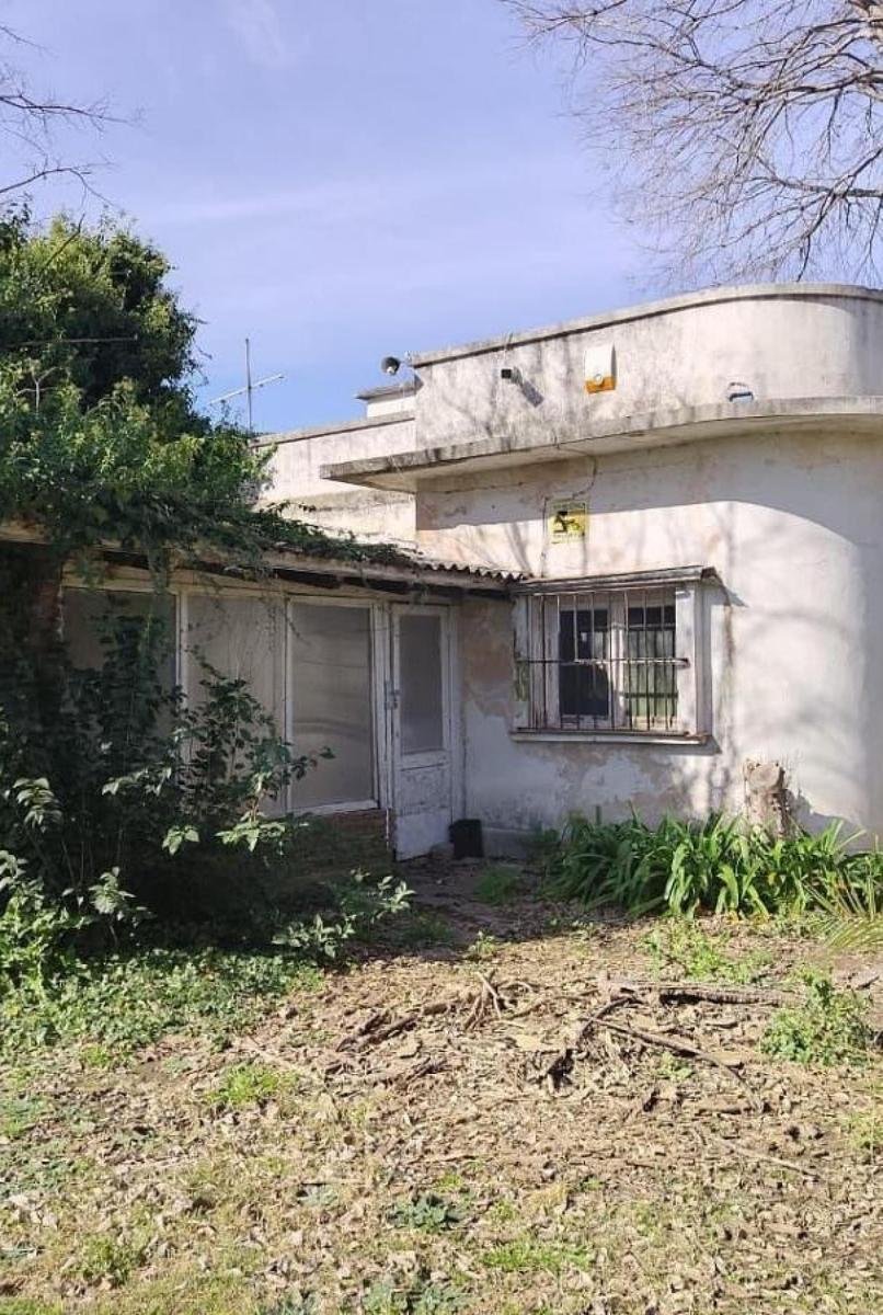 Land in Hurlingham, Buenos Aires Province, Argentina 3 - 18627295