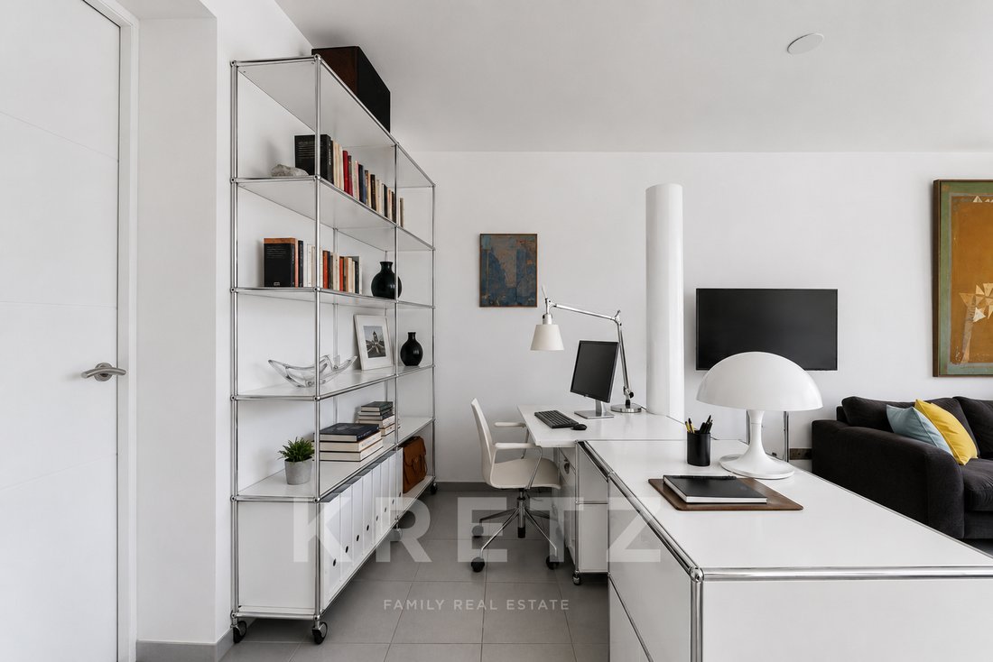 Apartment in Esplanade, Nimes, France 4 - 18630296
