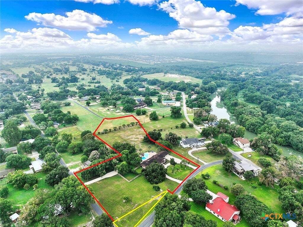 House in Seguin, Texas, United States 2 - 18629414
